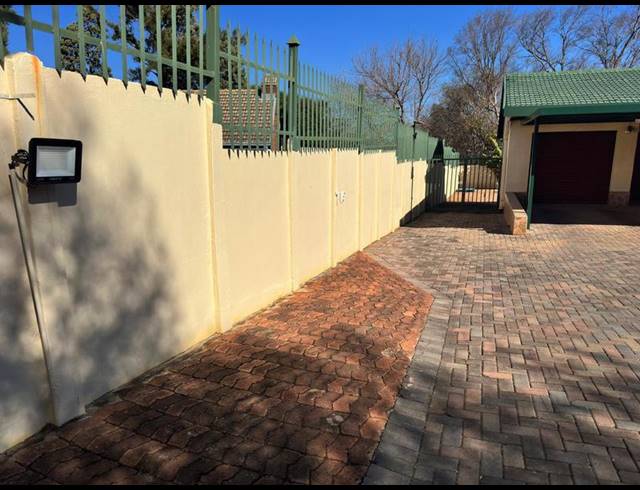 5 BEDROOM HOUSE FOR SALE IN ERASMIA